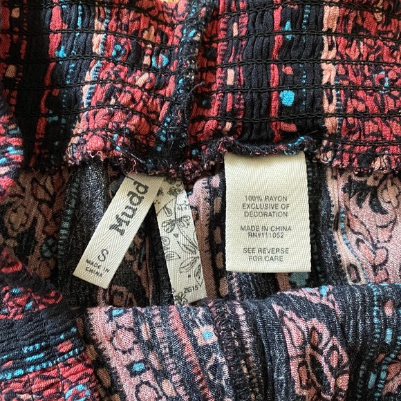 Patterned Fringe Shorts - Picture 4 of 4